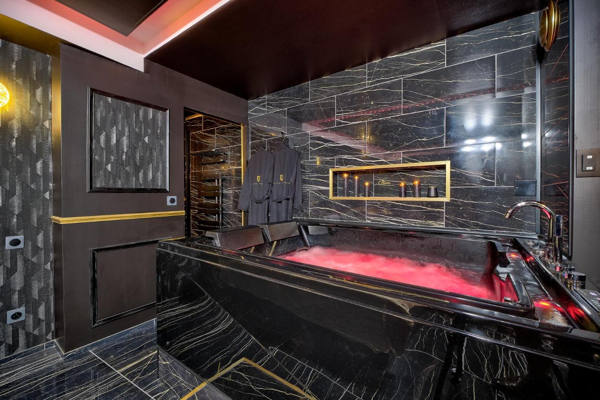 Apartment La Golden - De Luxe Avec Jacuzzi