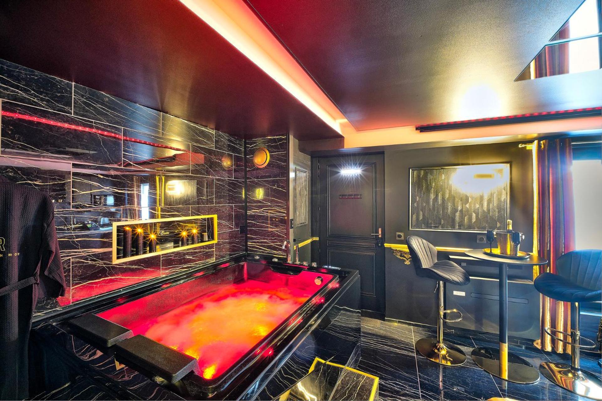 La Golden - De Luxe Avec Jacuzzi Apartment