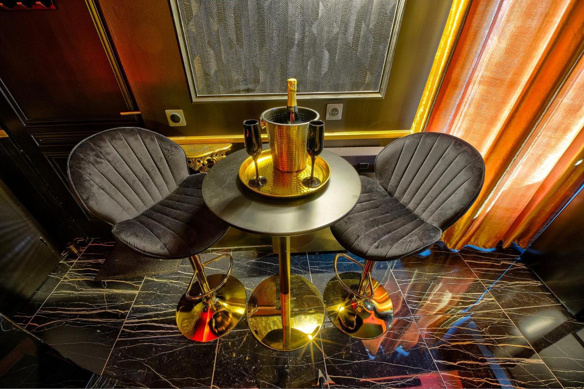 La Golden - De Luxe Avec Jacuzzi Apartment